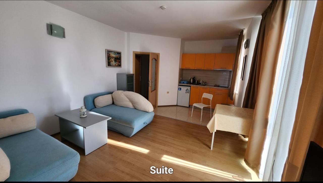 Nushev Hotel Sveti Vlas Eksteriør bilde