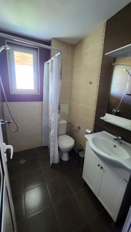Nushev Hotel Sveti Vlas Eksteriør bilde