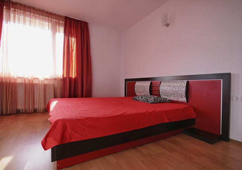 Nushev Hotel Sveti Vlas Eksteriør bilde