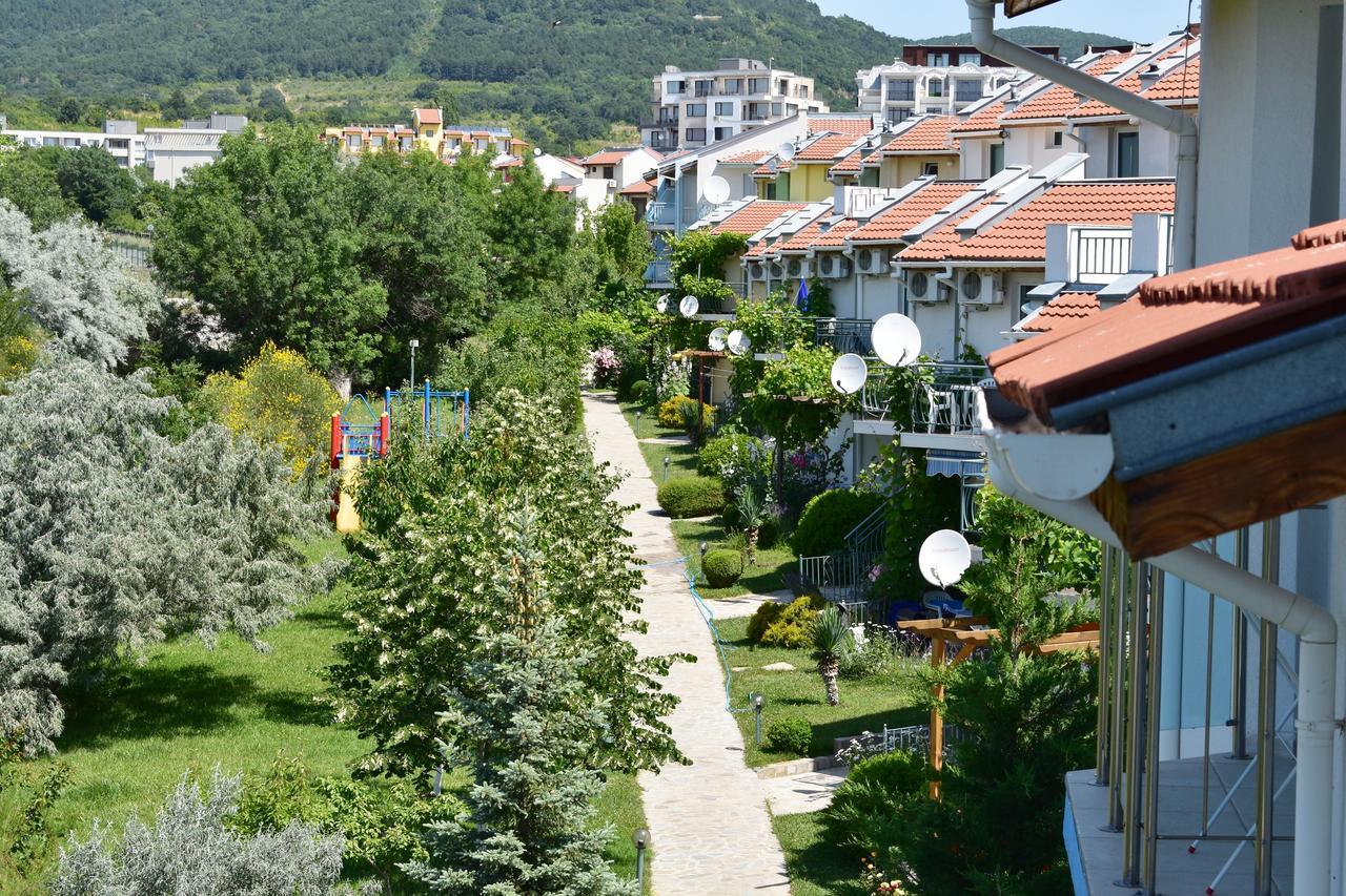 Nushev Hotel Sveti Vlas Eksteriør bilde