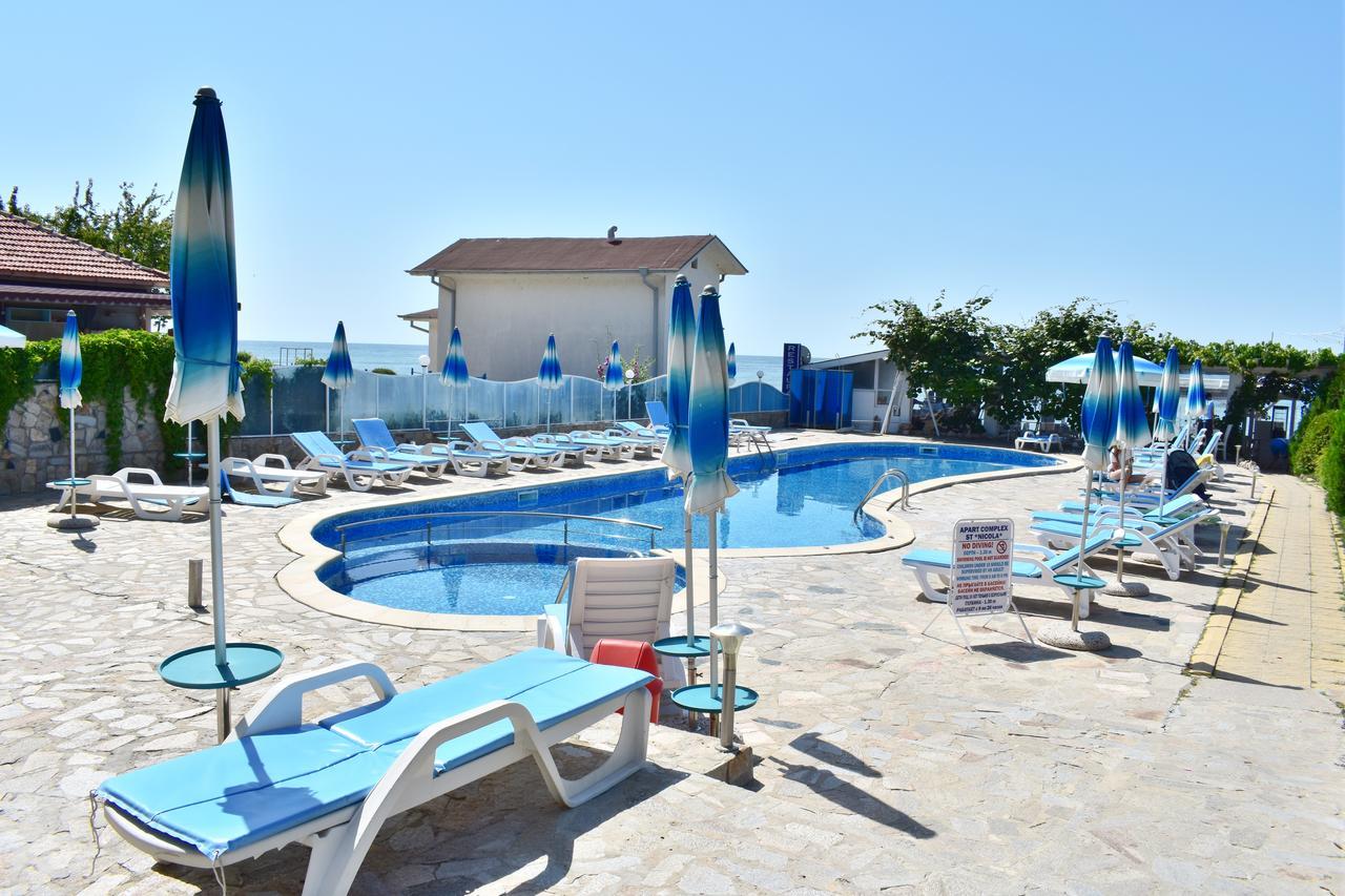 Nushev Hotel Sveti Vlas Eksteriør bilde